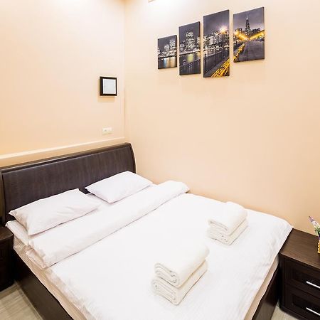 Avangard Studio Apartment 利沃夫 外观 照片