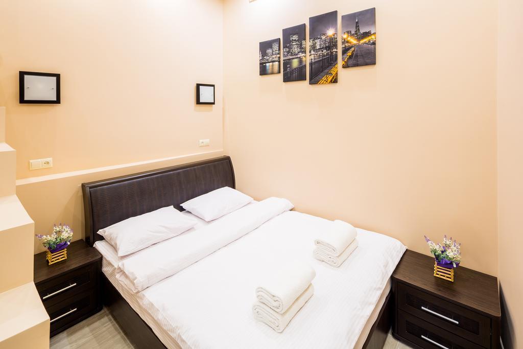 Avangard Studio Apartment 利沃夫 外观 照片
